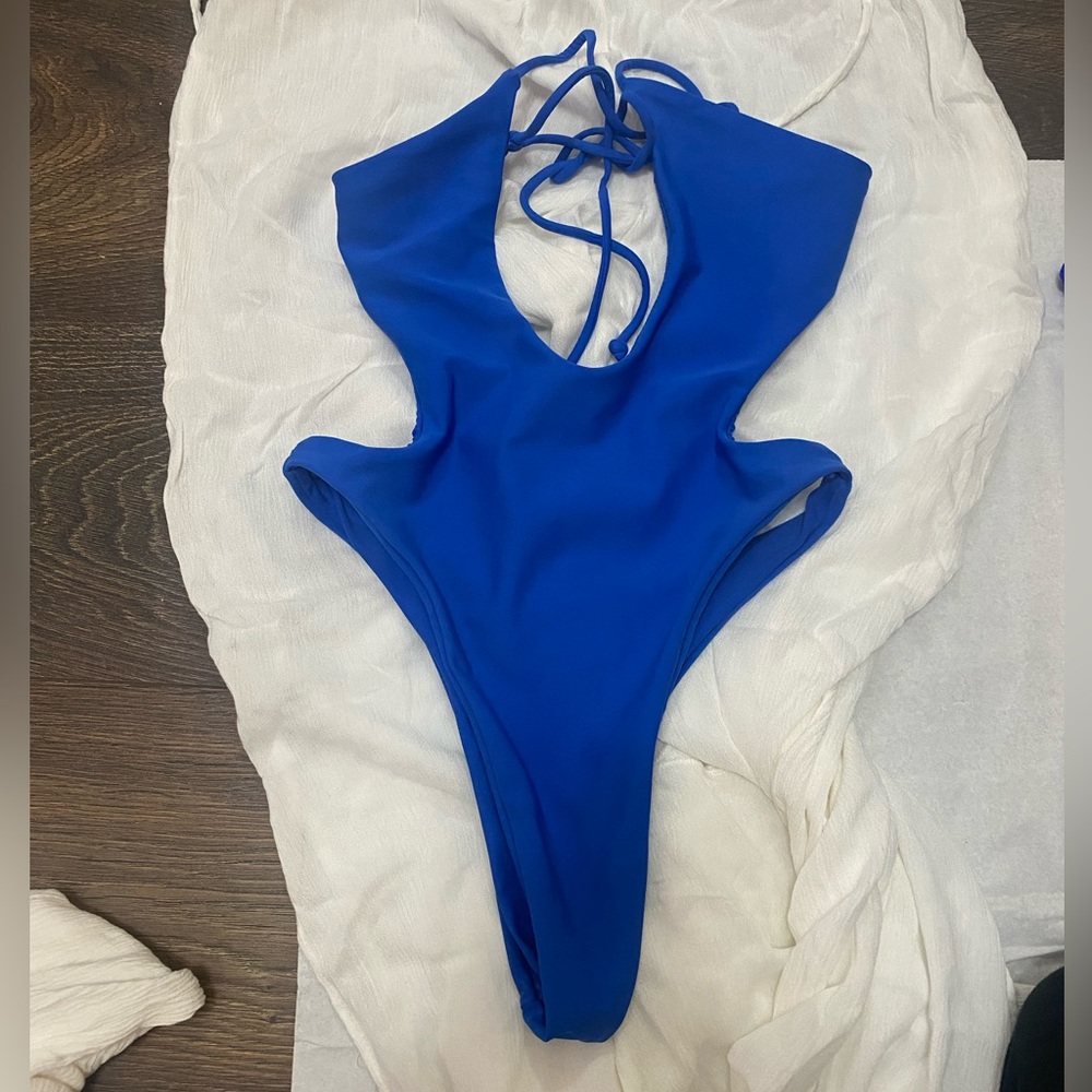 White fox Colombia one piece xs blue